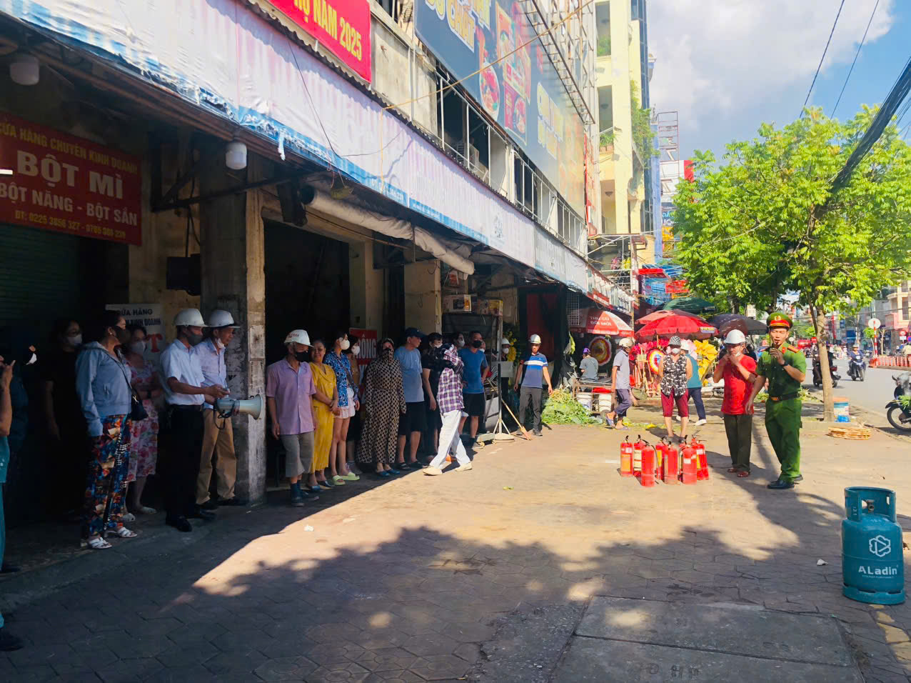 Đội Chữa cháy và CNCH khu vực 1: Kiểm tra công tác phòng cháy, chữa cháy tại chợ An Dương